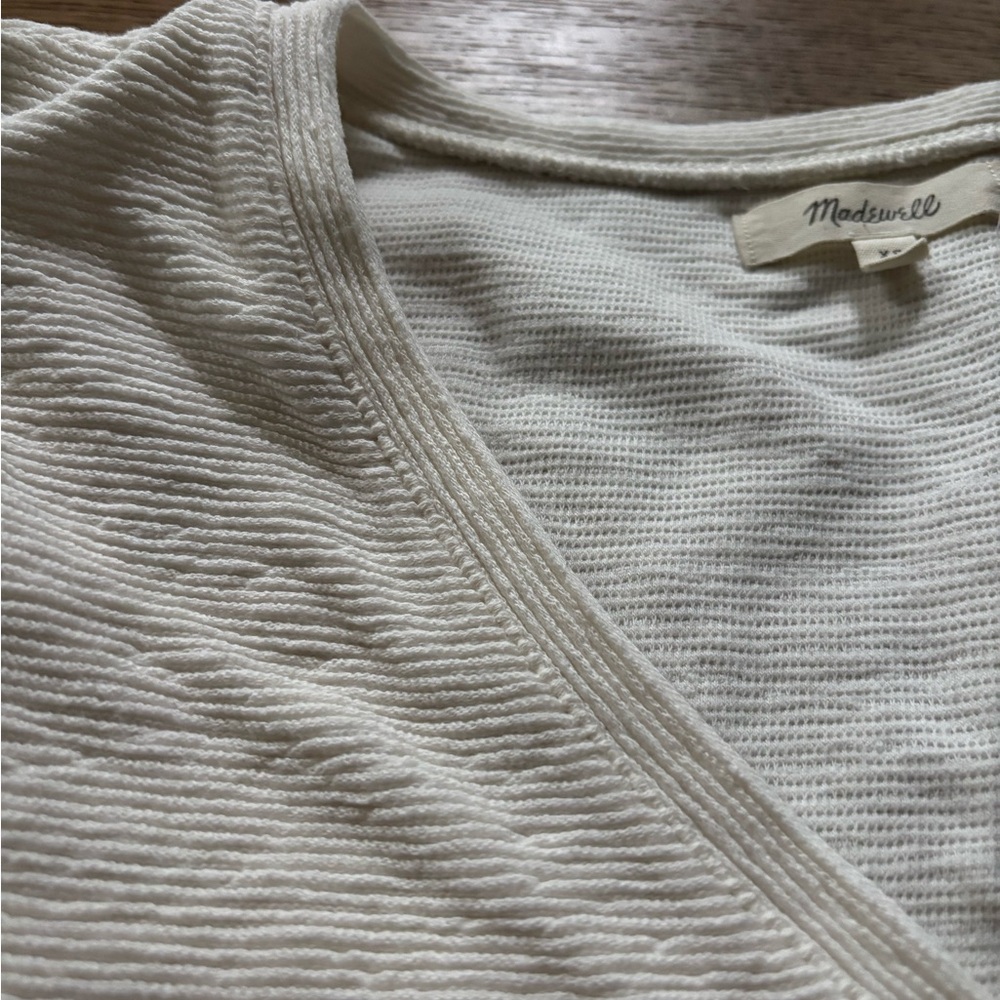 Madewell Cream V-Neck Textured 3/4 Sleeve Top - Picture 2 of 5